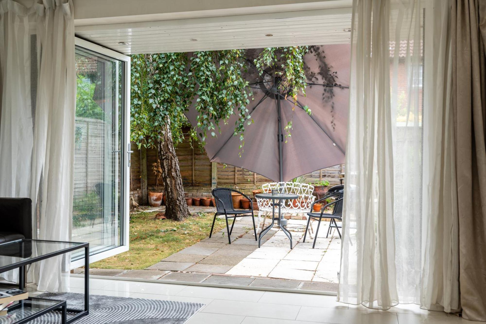 Shard View 3 Bed Entire Casa vacanze Londra